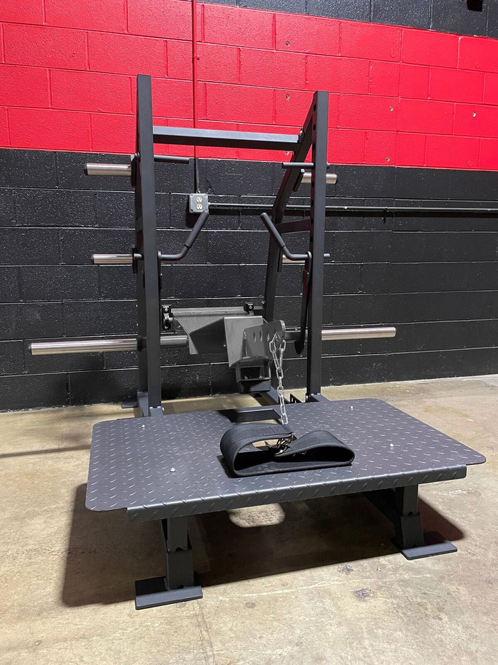 เครื่องฝึกสควอทแบบใช้เข็มขัด Body Iron Commercial Power Belt Squat Rack Machine