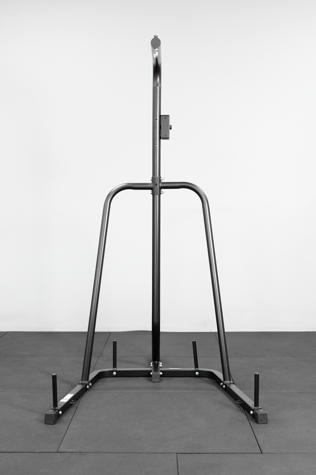 Body Iron Studio Boxing Stand