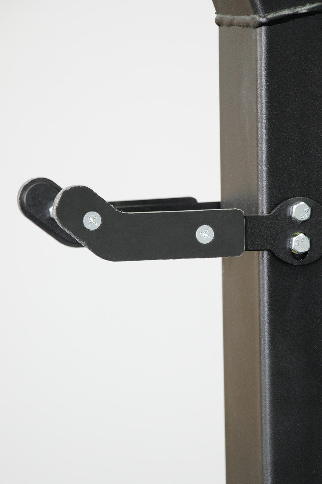 Body Iron Commercial Pro Elite Lat Pull Down / Low Row Machine