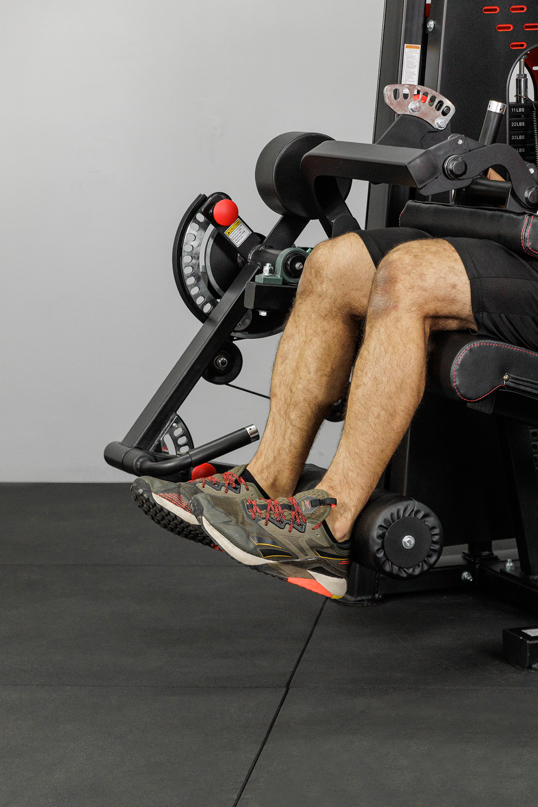 Body Iron Commercial Leg Extension & Curl Machine