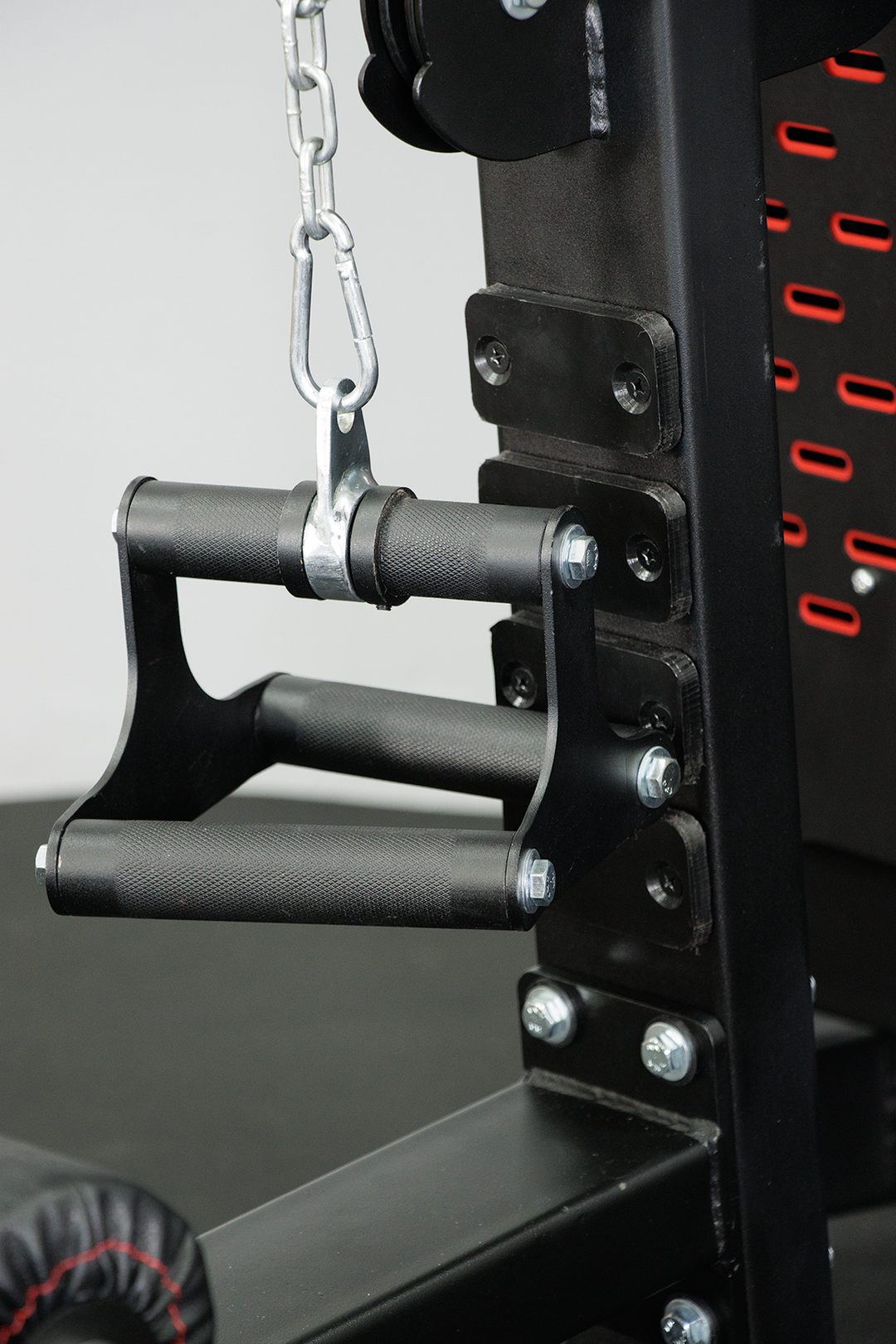 Body Iron Commercial Pro Elite Lat Pull Down / Low Row Machine