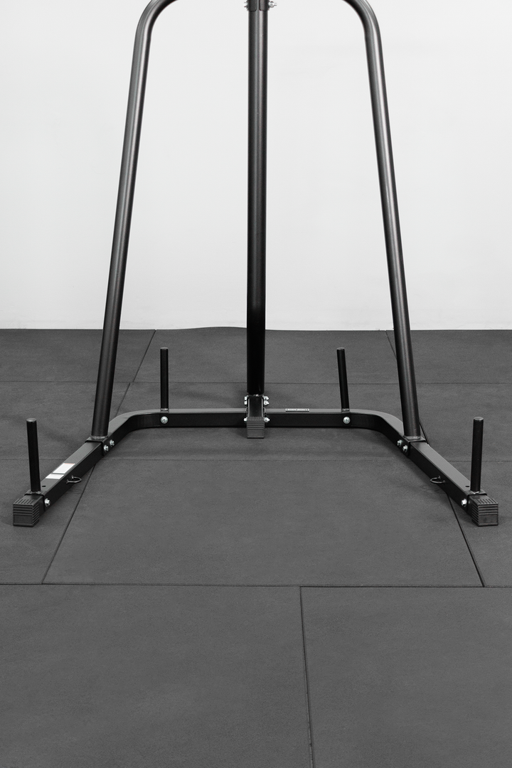 Body Iron Studio Boxing Stand