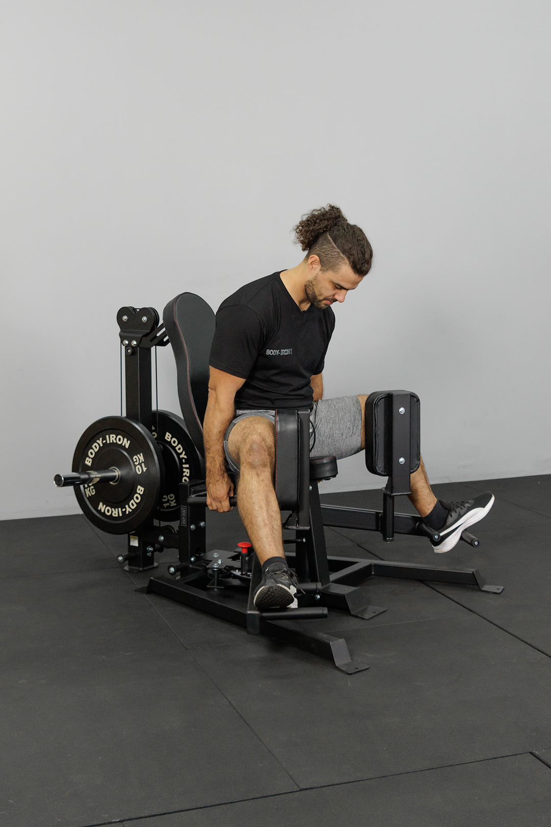 Body Iron Commercial Plate Load Hip Adductor & Abductor Machine