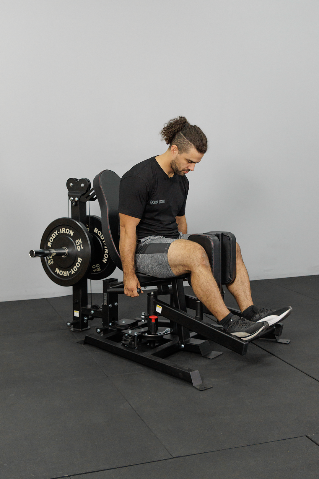 Body Iron Commercial Plate Load Hip Adductor & Abductor Machine