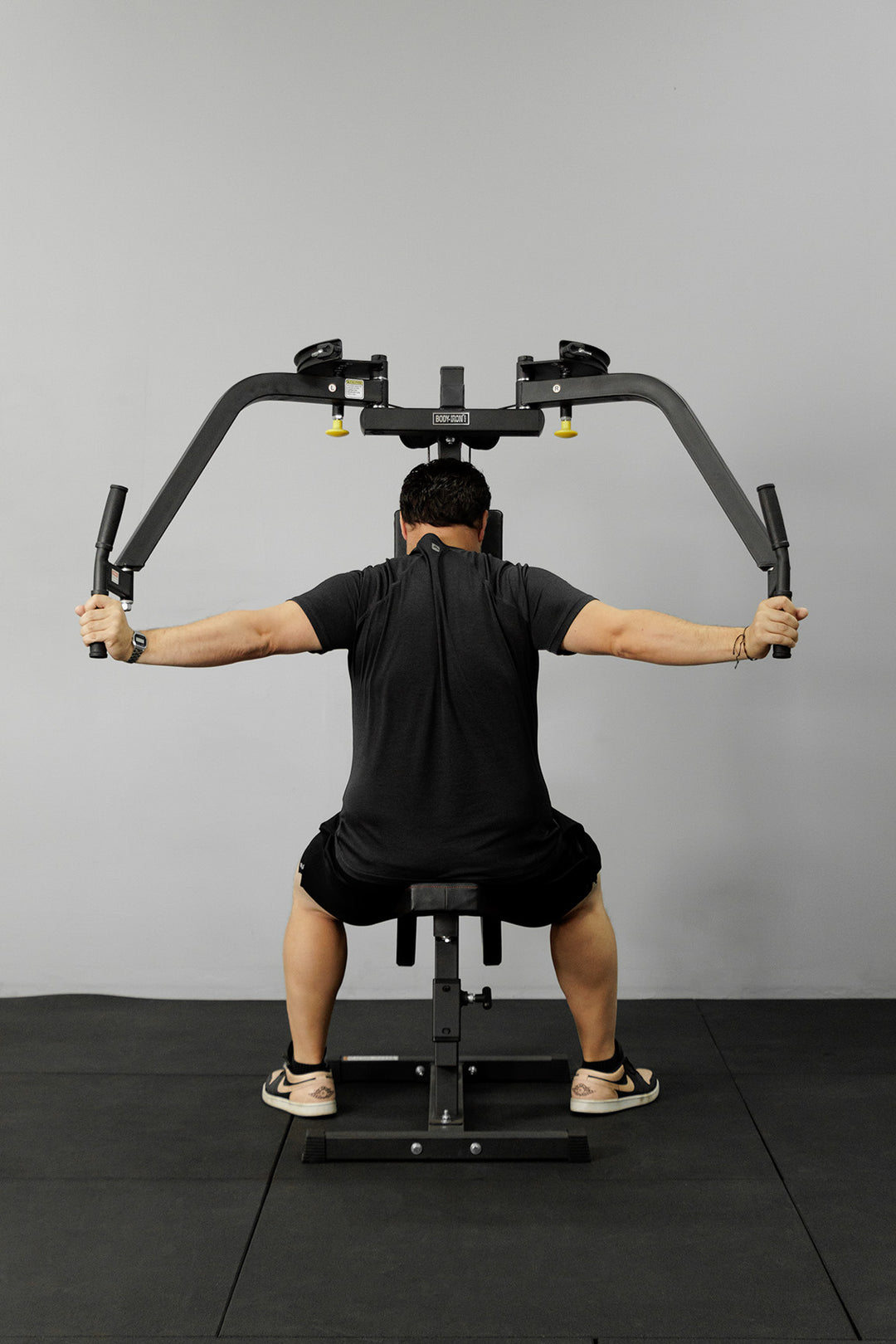 Body Iron Pec Dec & Rear Delt Machine