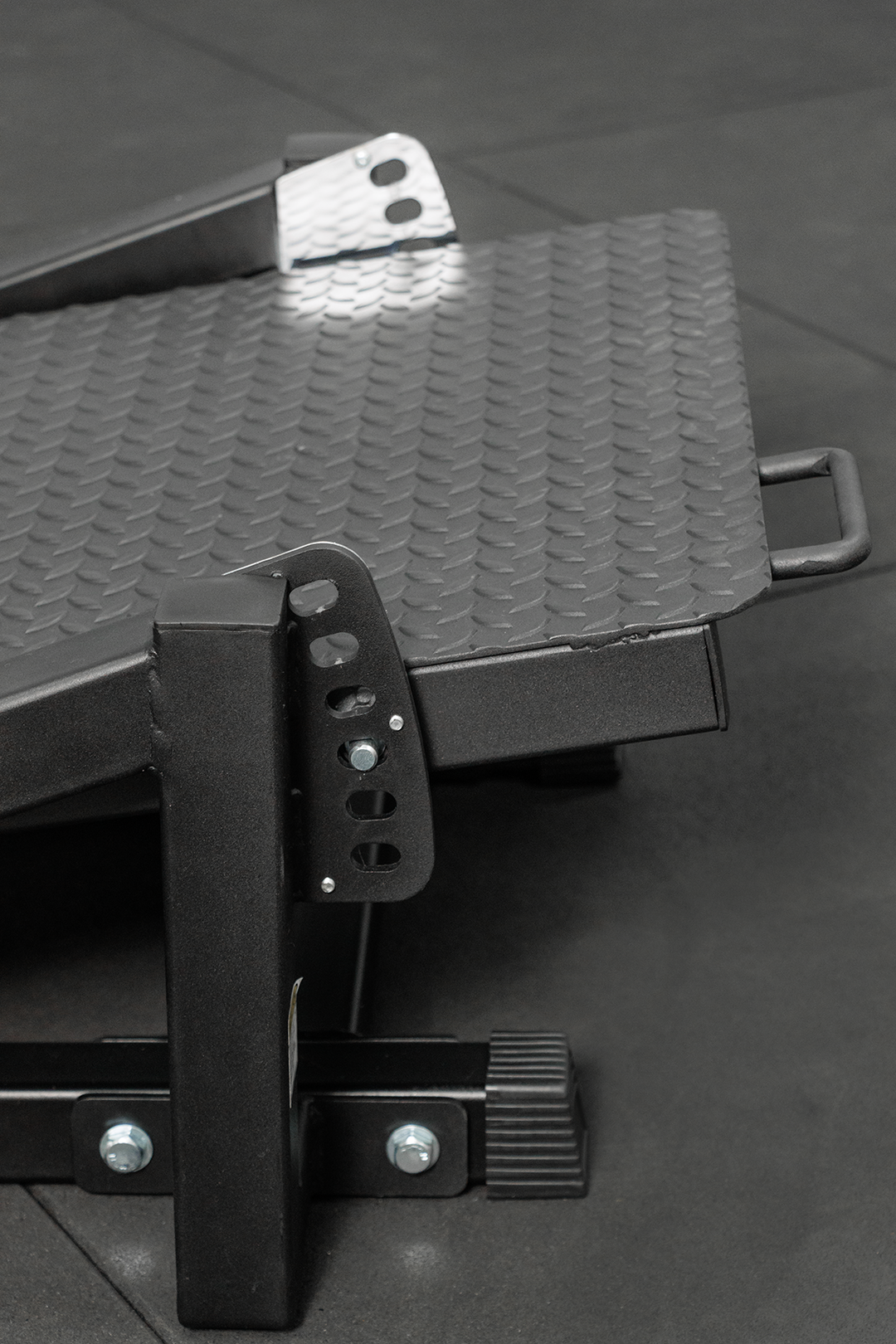 Body Iron Front Squat & Hack Squat Machine Commercial V2